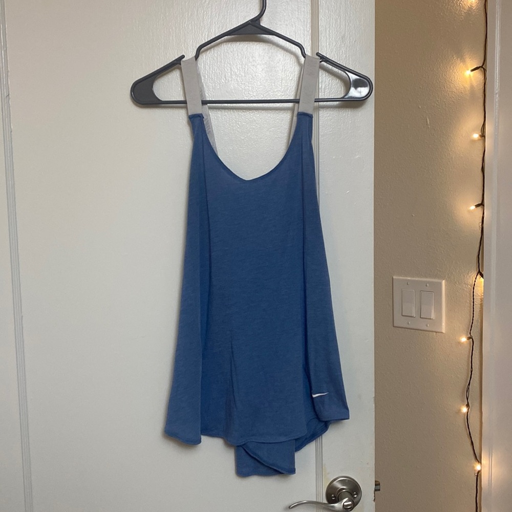 Nike tank